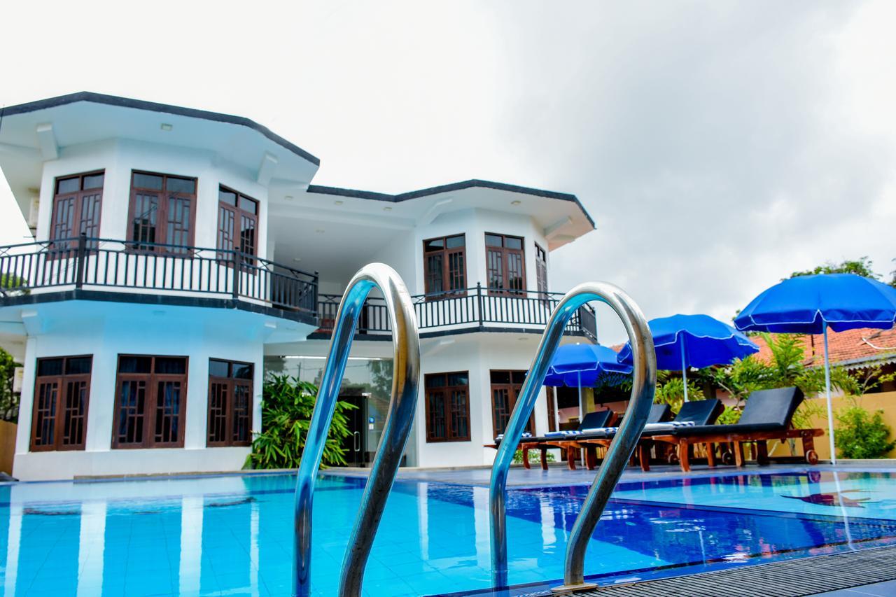 Ocean Glory Hotel Ettukala Exterior foto