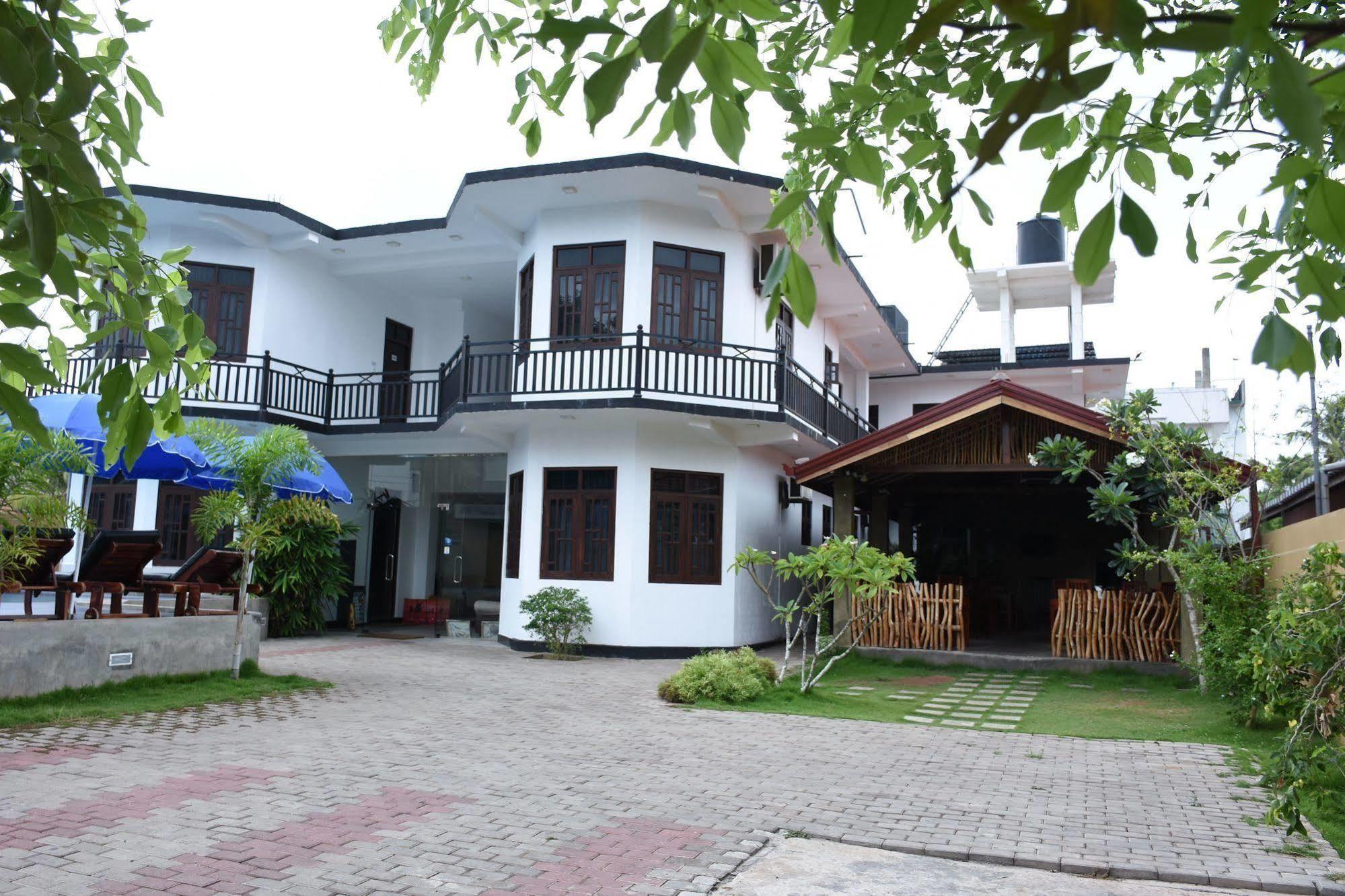 Ocean Glory Hotel Ettukala Exterior foto